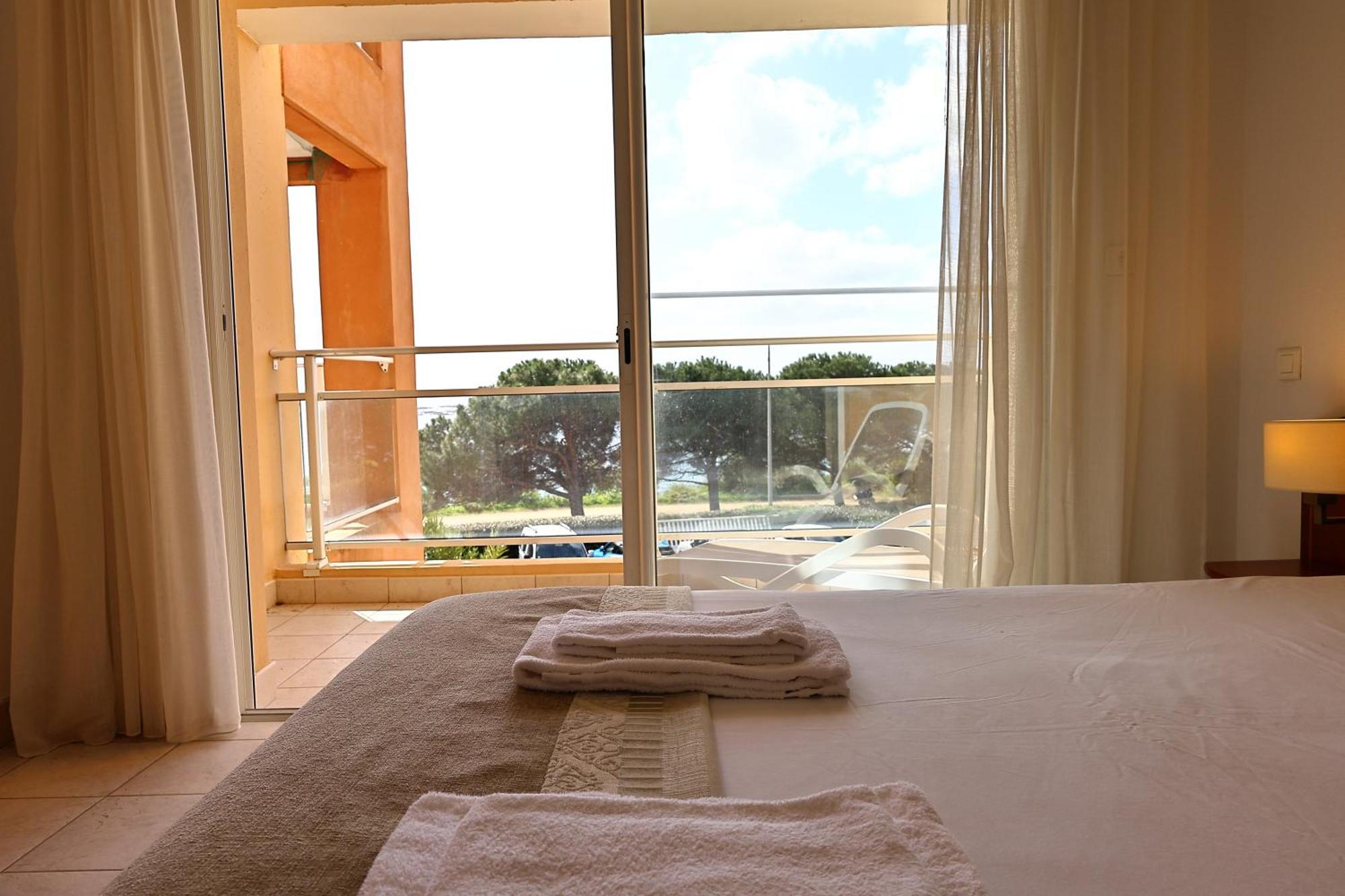 Evasion Corse - T2 Vue Mer, Piscine & Apartment *